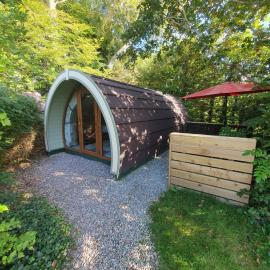 Priory Glamping Pods and Guest accommodation, хотел в Киларни