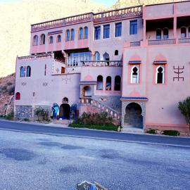 Riad Bleu Afriqua – hotel w mieście Boumalne Dades
