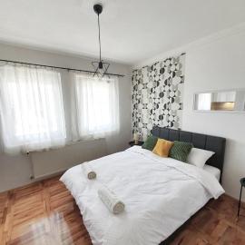 Top Secret, Hotel in Aranđelovac