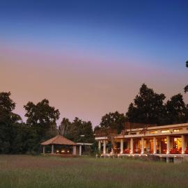 Mahua Kothi Bandhavgarh - A Taj Safari, hotel em Tāla