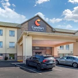 Comfort Inn & Suites Cincinnati Uptown Clifton, hotel di Cincinnati