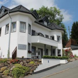 Gästehaus Ballmann, hotel in Rockeskyll