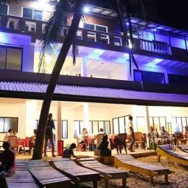 Hansa Surf Hotel, hótel í Hikkaduwa
