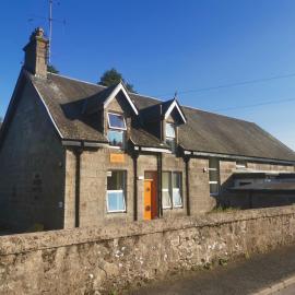 Dalwhinnie Old School Hostel, hotell i Dalwhinnie