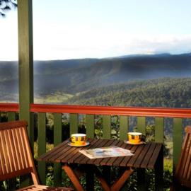 Clouds Chalet, hotell i Beechmont