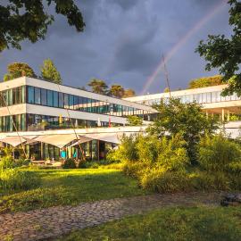 SUKHAVATI Apartments, hotel i Bad Saarow