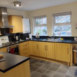 The Cobbler Cottage - Loch Lomond and Arrochar Alps – hotel w mieście Arrochar
