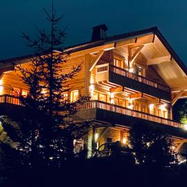 Chalet Alpaga Manigod La Clusaz 11 personnes, hotell i Manigod