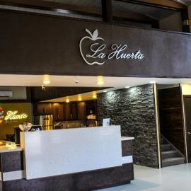 La Huerta Inn & Suites, hotel en Cuauhtémoc