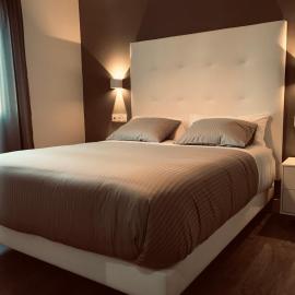 Apartamentos Ciudad de Ronda، فندق في روندا