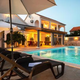 Holiday House San Mario - Pets Friendly Rural Home