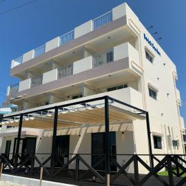 Blue Entrance, hotel in Onna
