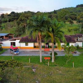 La Hacienda, hotel i San Gil