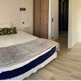 Chambre avec salle de bains privative, hotel in Hermonville