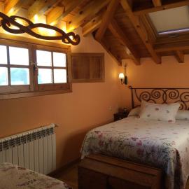 La Casa de Bernuy, viešbutis mieste Bernúy de Porreros