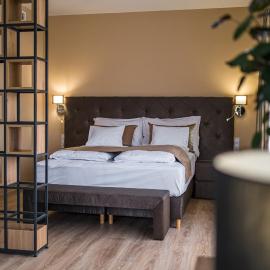 Kistücsök Food & Room, hotel u gradu Balatonsemeš