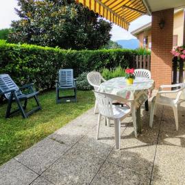 Apartment Parco Musadino by Interhome, hotel in Porto Valtravaglia