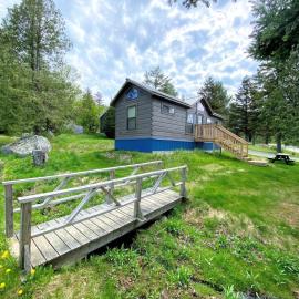 B3 NEW Awesome Tiny Home with AC Mountain Views Minutes to Skiing Hiking Attractions, хотел в Carroll