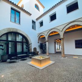 Apartamentos Los Patios del Pañuelo, viešbutis Kordoboje