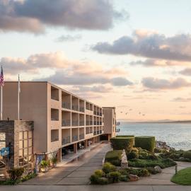 Monterey Bay Inn、モントレーのホテル
