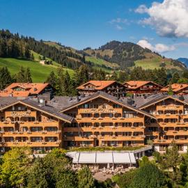 GOLFHOTEL Les Hauts de Gstaad & SPA, хотел в Гстаад