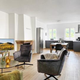 Villa Burglay Ferienwohnungen mit und ohne Sauna, hotel in Zell an der Mosel