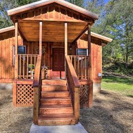 Silver Creek Cabin w/ Hiking < 1 Mi to Town!, hotel in Beattyville