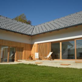 Hiša sonca Toti breg, hotel u gradu Svečina