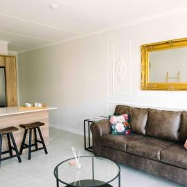 Bright and airy Parisian Gem close to the beach