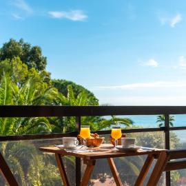 Hôtel Bahia, hotelli kohteessa Villeneuve-Loubet