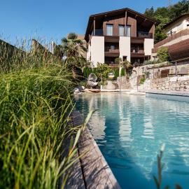 Weingut & Genusshotel Spitalerhof Superior、キウーザのホテル