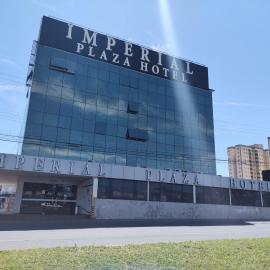 Imperial Plaza Hotel, хотел в Тагуатинга