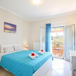 Teta's house sea view، فندق في ماراثياس
