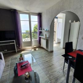 Appartement VUE MER avec parking gratuit sur place, hotel in Bastia