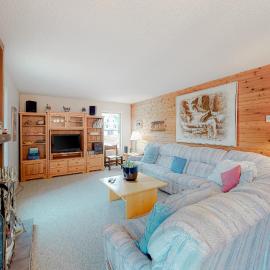 Powder Family - Ptarmigan Inn #302