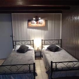 Le H de SERNHAC, Hotel in Sernhac
