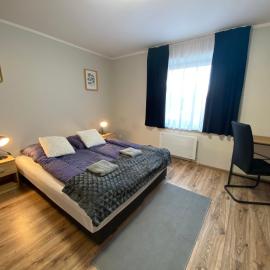 Hotelik Nad Zalewem 10 km od Legnicy, hotell i Legnica