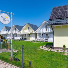 Domki nad morzem Otulone Słońcem, khách sạn ở Rowy