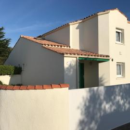À 150m de la plage, hôtel à La Bétaudière