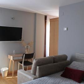 Apartamentos Turísticos ESCORRALADAS, Hotel in Baltanás