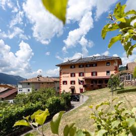 Albergo Dolomiti, hotel a Cavalese