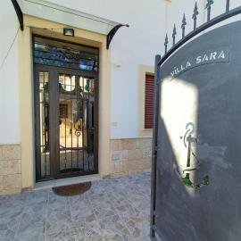 B&B Villa Sara Falconara、リカータのホテル