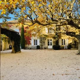 L'Aulière, hotel Richerenches városában
