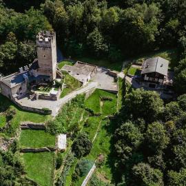 FOPPOLI CASTLE, PRIVATE 11th CENTURY FORTRESS WITH PANORAMIC VIEW, SAUNA AND HOT TUB OVERLOOKING THE VALTELLINA
