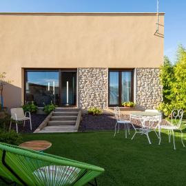 La Ren Lecrés Apartamento piscina jardin, hotel u gradu Vadocondes
