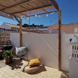 Algarve house, sun, terrace, views and barbecue