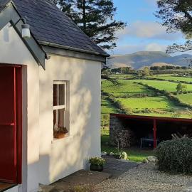 Drumena Cottage, hotel in Kilcoo
