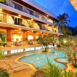 Samui First House Hotel, viešbutis Čaveng Byče