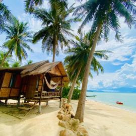 Castaway Beach Bungalows, hotel en Srithanu