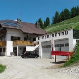Appartamenti Suttru, hotel i Badia